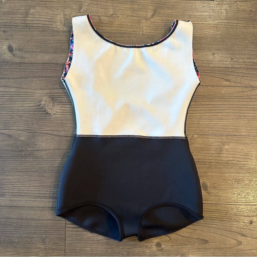 Seea Black & Pink Lido One Piece Swimsuit/Surfsuit 🏄🏻‍♀️ 🌊 - Picture 9 of 13